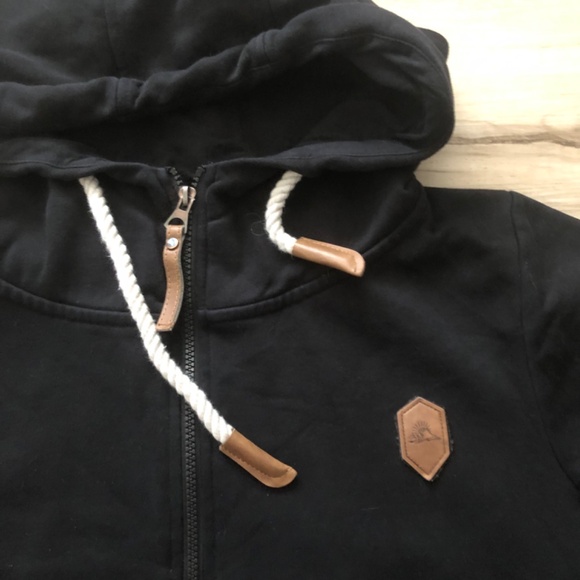 Men's Black Hoodie Sweater - Picture 5 of 7